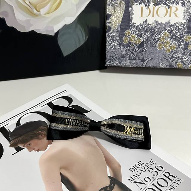 Special counter packaging Dior latest bow vintage hairpin# Trust me! This is a m