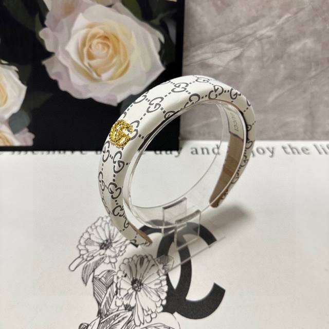 Special counter packaging Gucci latest headband Little fairies hurry up Special
