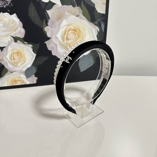 Special counter packaging Chanel Chanel's latest headband Little fairies hurry u