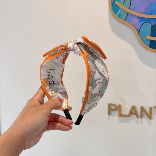 with packaging Hermes Hermes popular custom bow headband, the same headband as