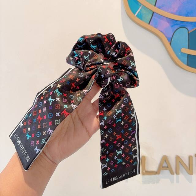 with packaging Lv Louis Vuitton classic letter ribbon ponytail hair ring butter