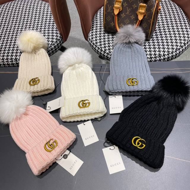 Gucci 2025 fashion French wool fox fur ball hat women's winter warm knitted hat