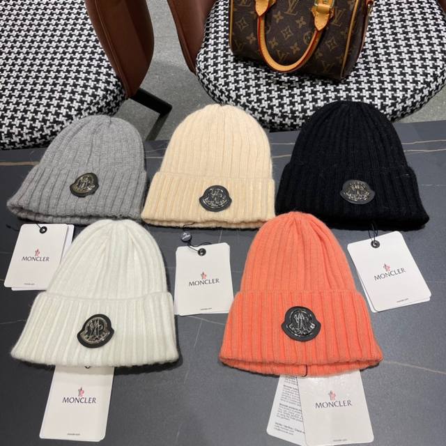 Moncler autumn and winter knitted wool hat Super popular texture first-class str