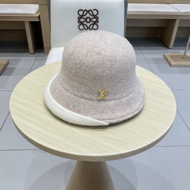Louis Vuitton baseball cap Louisvuitton 100% wool simple contrast color curled e