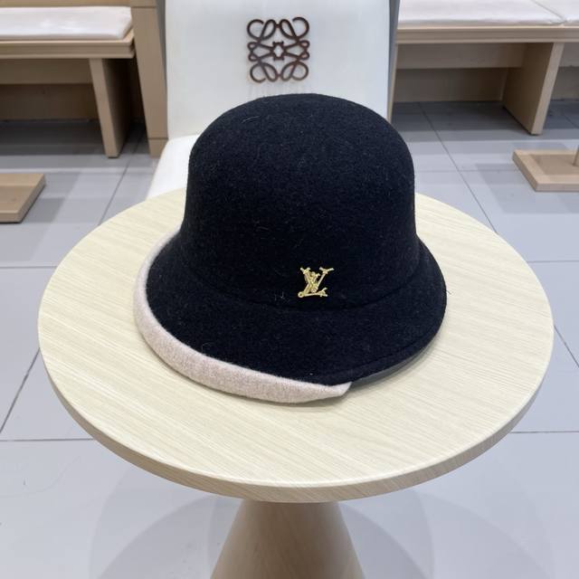 Louis Vuitton baseball cap Louisvuitton 100% wool simple contrast color curled e