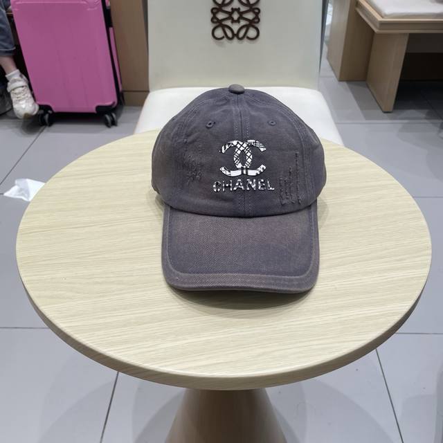 Chanel new baseball cap, classic and simple, fashionable and casual design, new