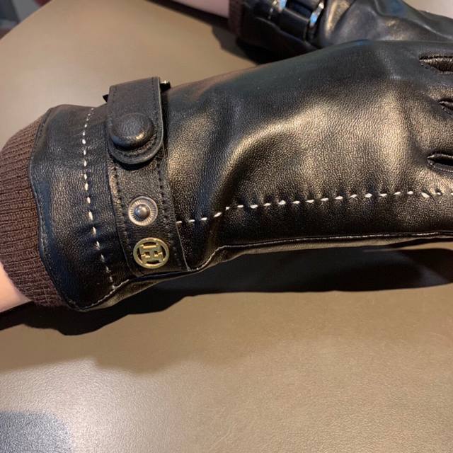 2025 New Exclusive First Launch Touchscreen Gloves Herm