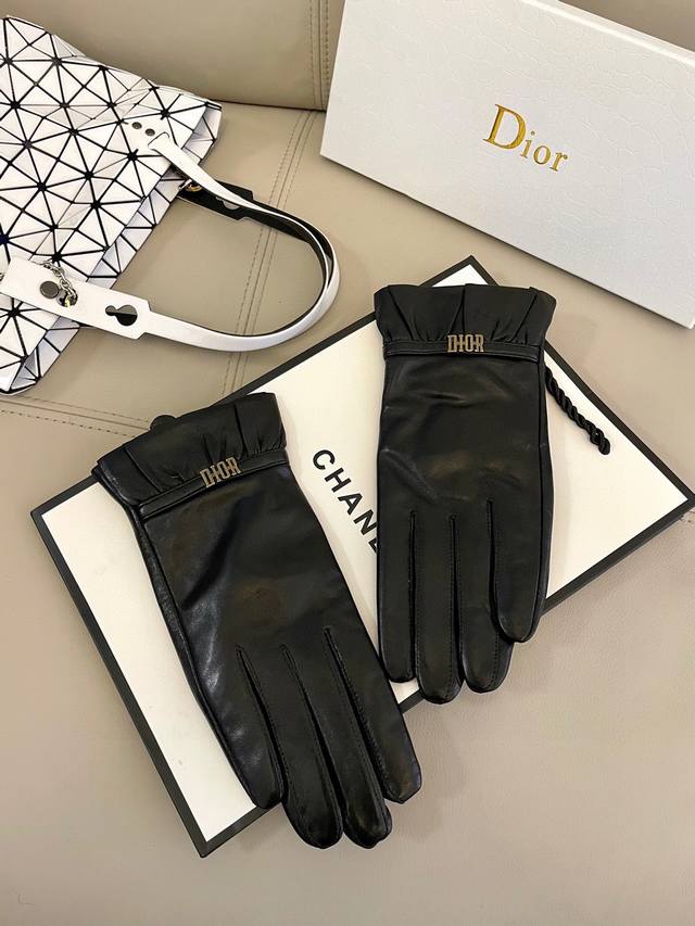 Dior autumn and winter women's gloves imported sheepskin leather ultra-thin soft