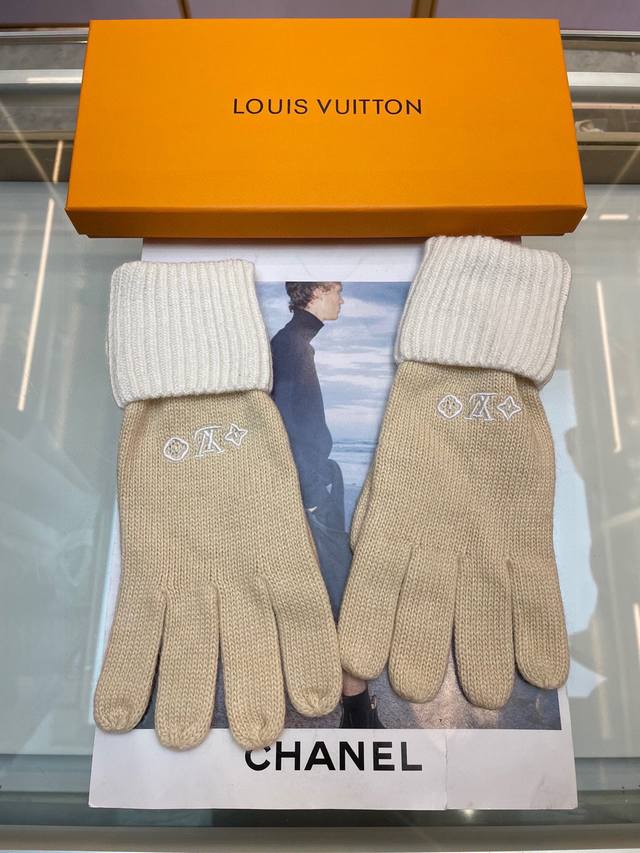 Lv autumn and winter wool knitted gloves candy solid color series is very popula