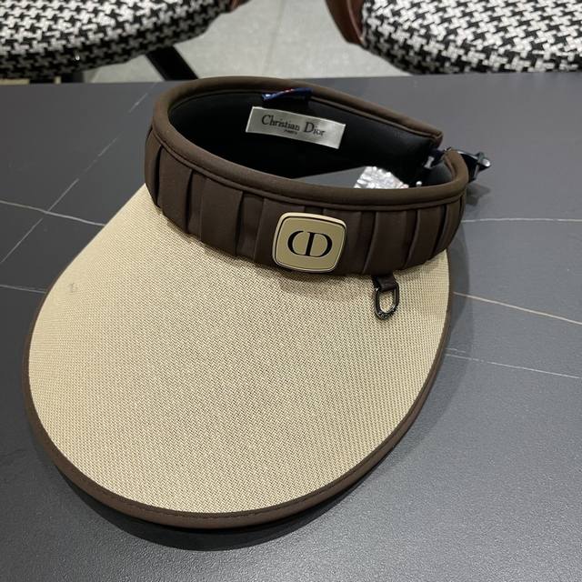 Dior Dior new large brim sun hat hollow top straw hat sun hat women's spring and