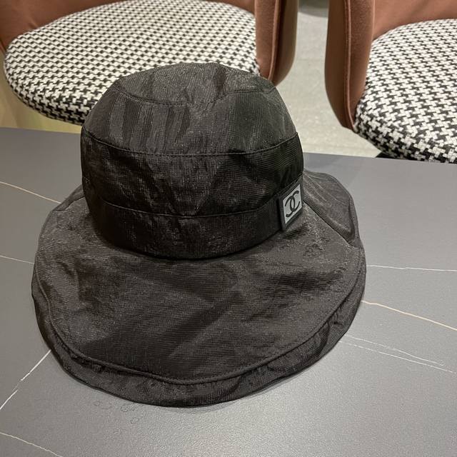 Chanel Chanel 2025 new summer irregular small Chanel style simple bucket hat cla