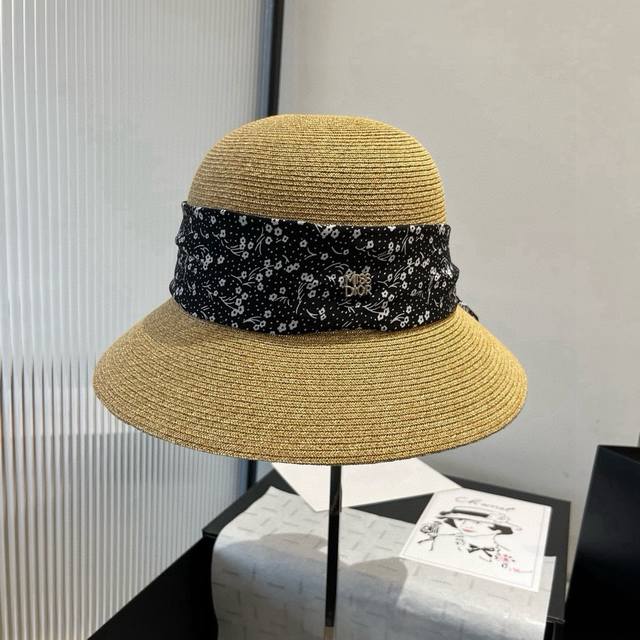 Dior new straw hat, sun-proof beach straw hat, head circumference 57cm DDD