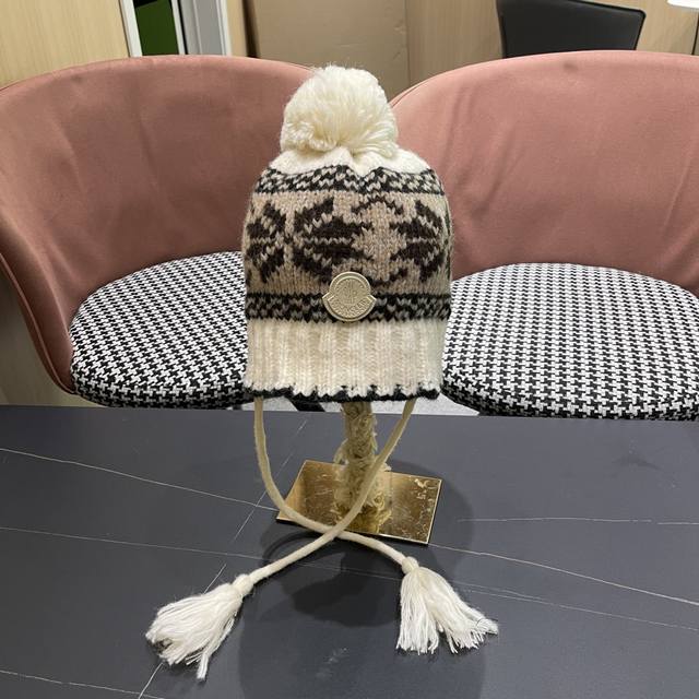 Moncler retro jacquard warm knitted hat for women 2025 autumn and winter casual