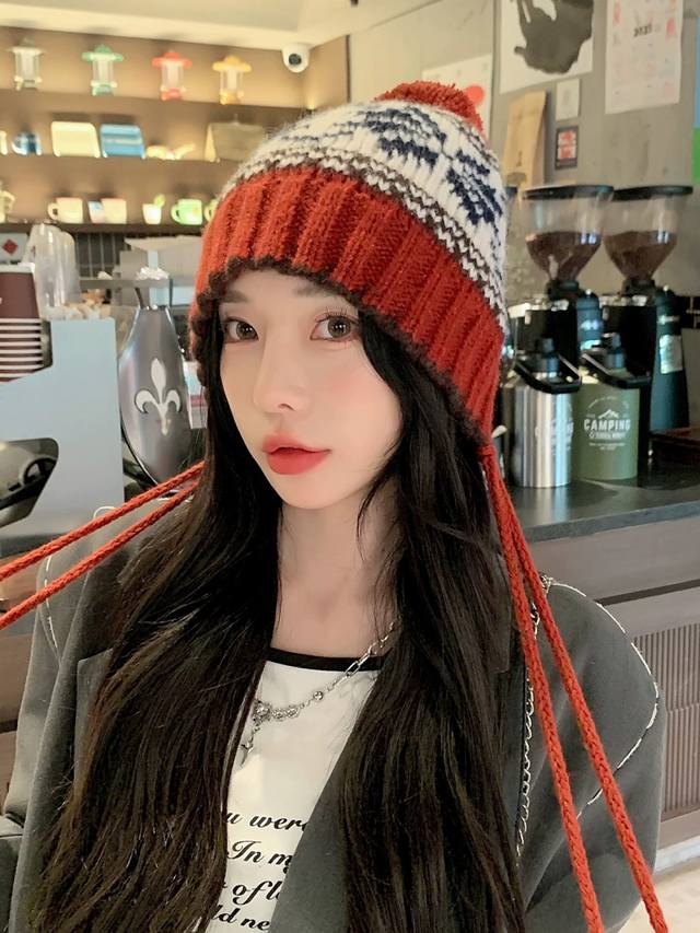 Moncler retro jacquard warm knitted hat for women 2025 autumn and winter casual