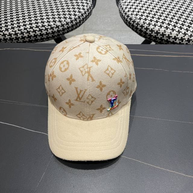 Louis Vuitton baseball cap Louisvuitton new plush autumn and winter Lv baseball