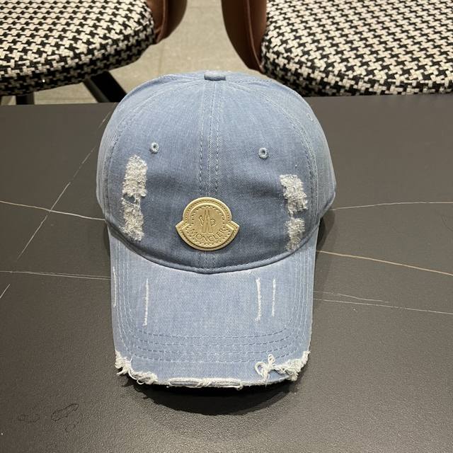 Moncler's new spring style personalized baseball cap, high quality and breathab
