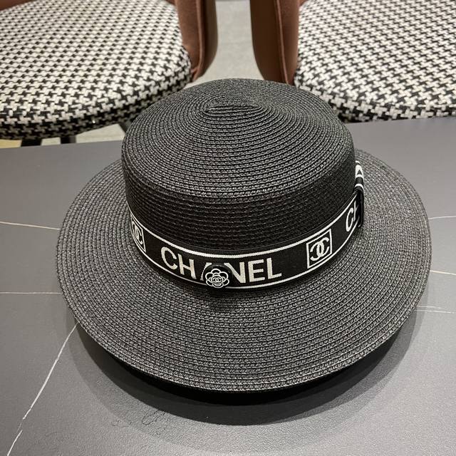 Chanel Chanel classic small flat top, flat top straw hat, head circumference 57c
