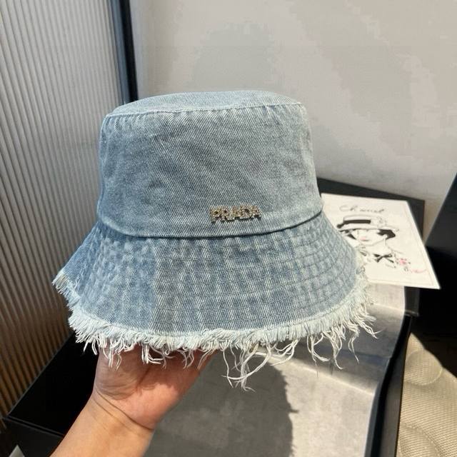 Prada new denim bucket hat, head circumference 57cm DDD