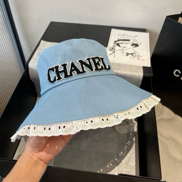 Chanel denim bucket hat, head circumference 57cm DDD