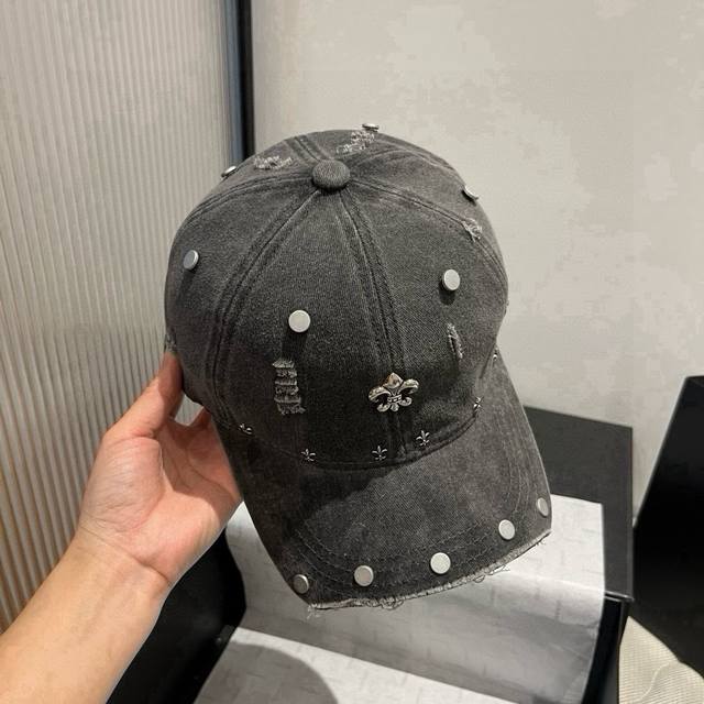 Chrome Hearts 2025 new style peaked cap, unisex, head circumference 57cm DDD