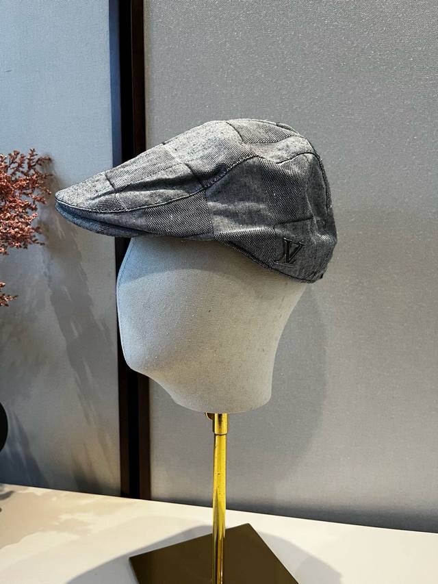Lv Louis new duckbill forward cap, head circumference 58cm DDD