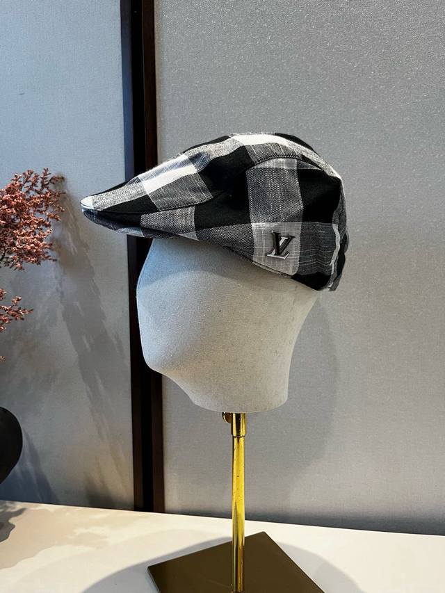 Lv Louis new duckbill forward cap, head circumference 58cm DDD