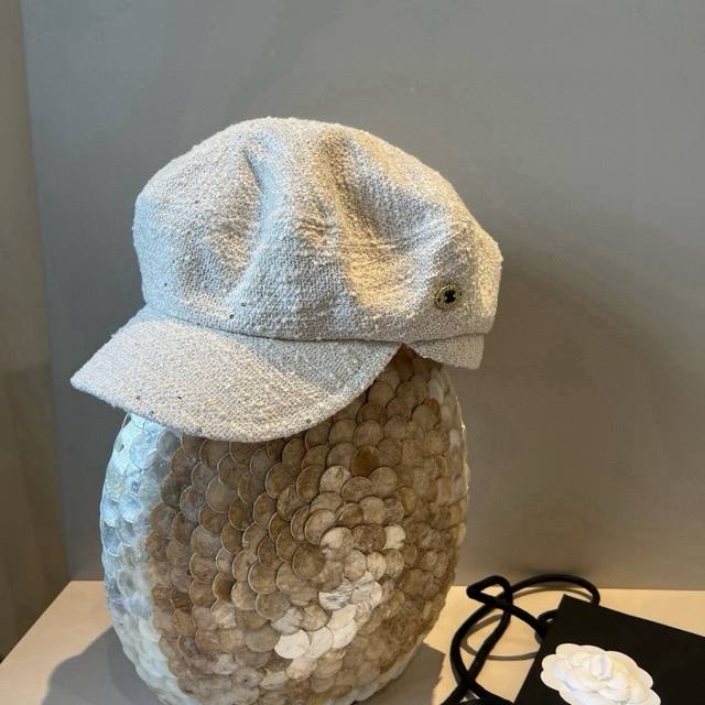Chanel new duckbill painter hat, head circumference 57cm DDD