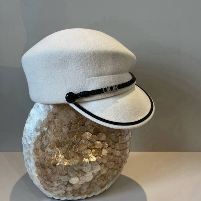 P White Dior Dior autumn and winter new wool duckbill military cap, 100% wool fa