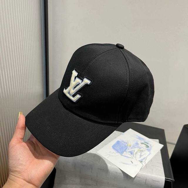 Lv new style peaked cap head circumference 57cm DDD