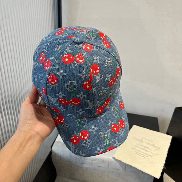 Lv new style cap, head circumference 57cm DDD