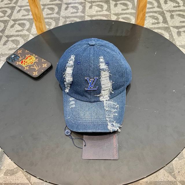 Lv Louis Vuitton Embroidered Paneled Baseball CapA must-have for fall, this colo