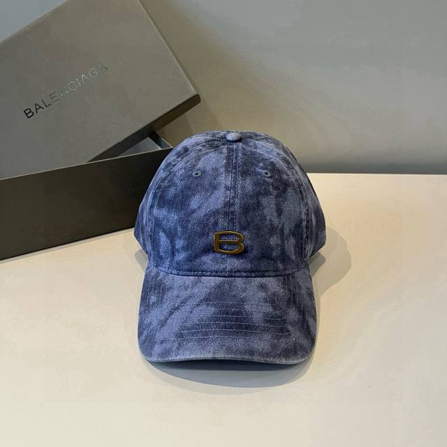 Balenciaga's new logo baseball cap, cool colors, different styles for men and w