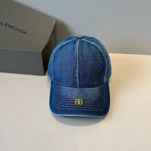 Balenciaga's new logo baseball cap, cool colors, different styles for men and wo