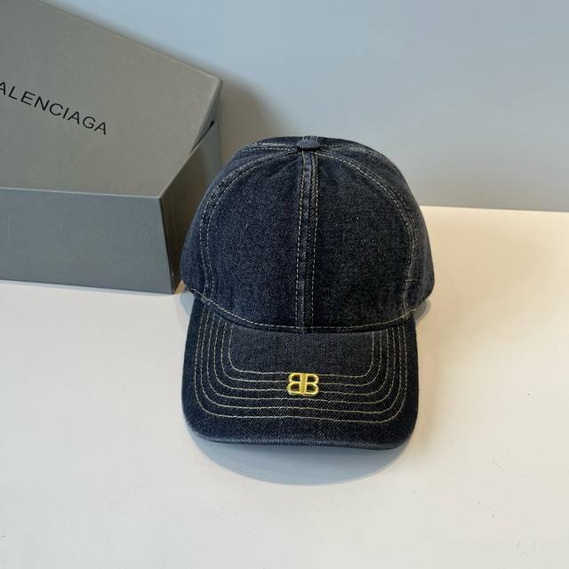 Balenciaga's new logo baseball cap, cool colors, different styles for men and wo