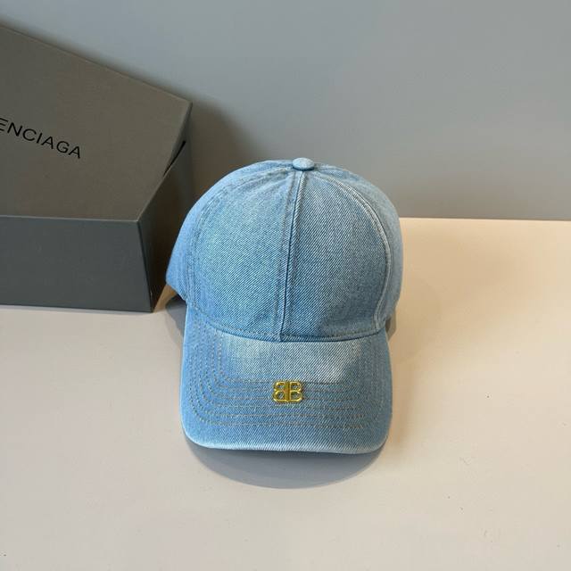Balenciaga's new logo baseball cap, cool colors, different styles for men and wo