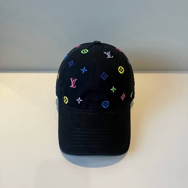 Louis Vuitton baseball cap Louisvuitton new Lv baseball cap, heavy craftsmanship