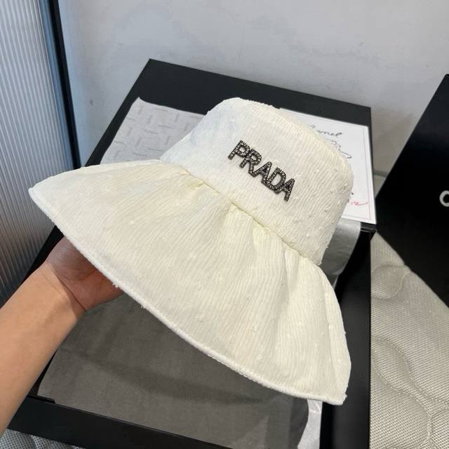 Prada's new sunshade bucket hat, anti-ultraviolet cloth hat, foldable head circu