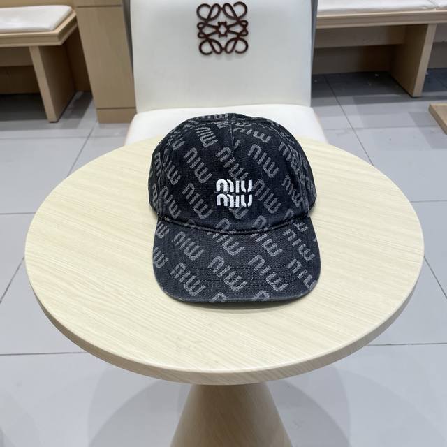 Mium Miu Miu 2025 new denim baseball cap, a versatile everyday style ~ a must-ha