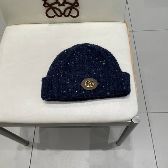 Gucci Gucci 2025 new autumn and winter colorful dot knitted hat women's Korean s