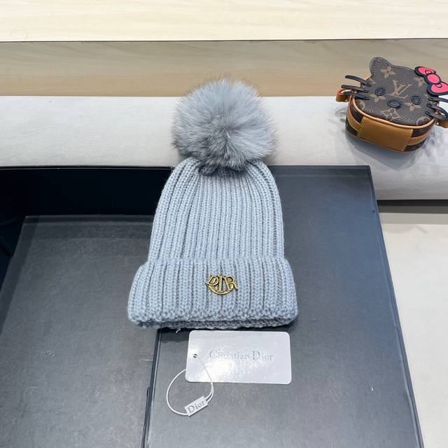 Moncler knitted hat autumn and winter new hat women's wool hat imitation fox fur