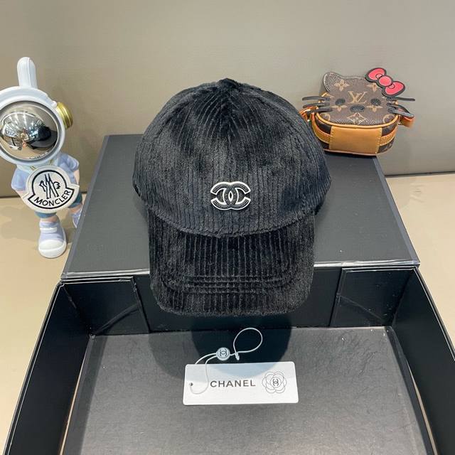 Chanel Chanel's new autumn and winter small fragrance style baseball cap, fluffy