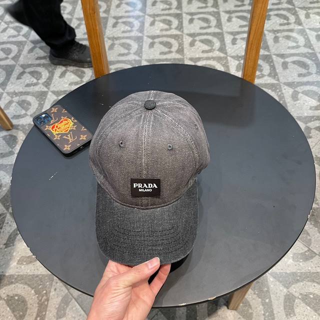Prada new patchwork baseball cap, men's and women's cap DDD