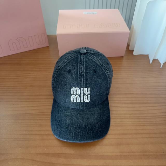 Miumiu original authentic mold customization, original workmanship and superb qu