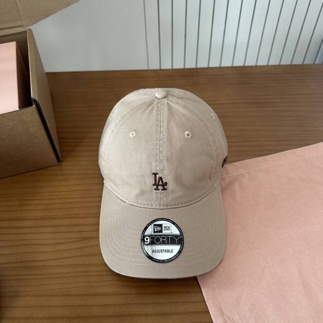 La 2025 new embroidered baseball cap, big brand synchronization, super easy to m