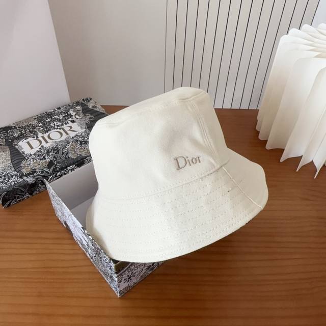 Dior Dior official website latest double-sided embroidered Dior Logo bucket hat,