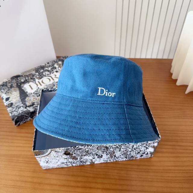Dior Dior official website latest double-sided embroidered Dior Logo bucket hat,