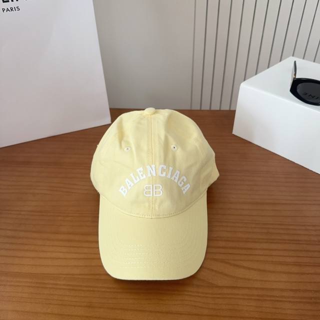 Balencia*A New Balencia Baseball Cap Simple and stylish super good looking hat!