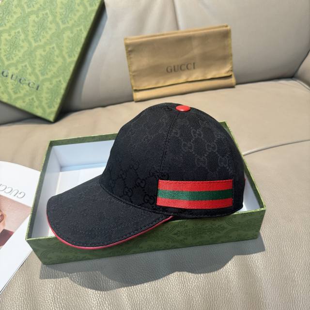 comes with a box bag, a new Gucci baseball cap, three-color ribbon, 1:1 mold cu