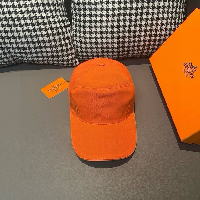 comes with a box bag, Herm