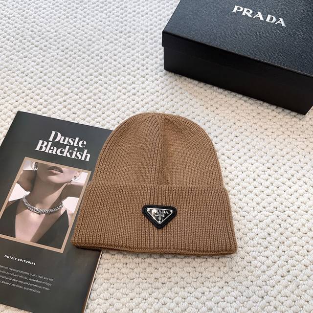 Prada latest triangle logo knitted hat wool hat women's loose cold hat, autumn